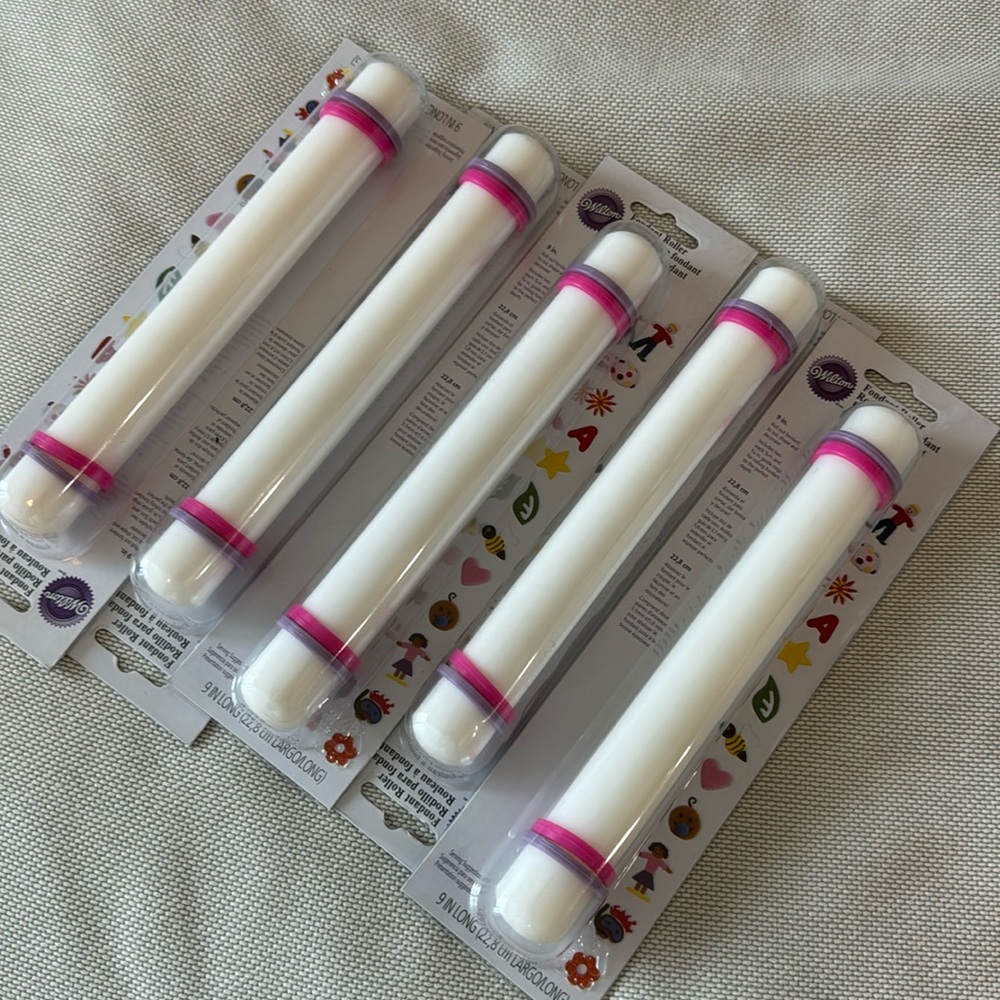 Wilton Fondant Roller | Rolling Pin